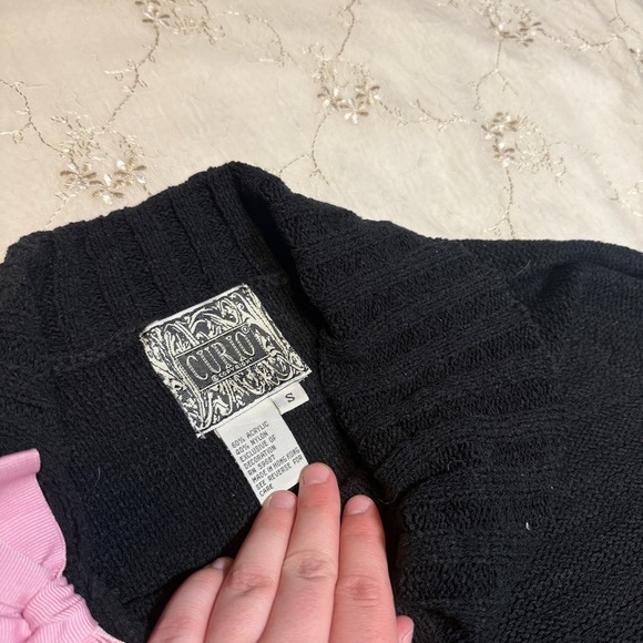 Vintage Curio Acrylic Blend Black Sweater with Pink Bow Accents Size Small - Picture 3 of 4
